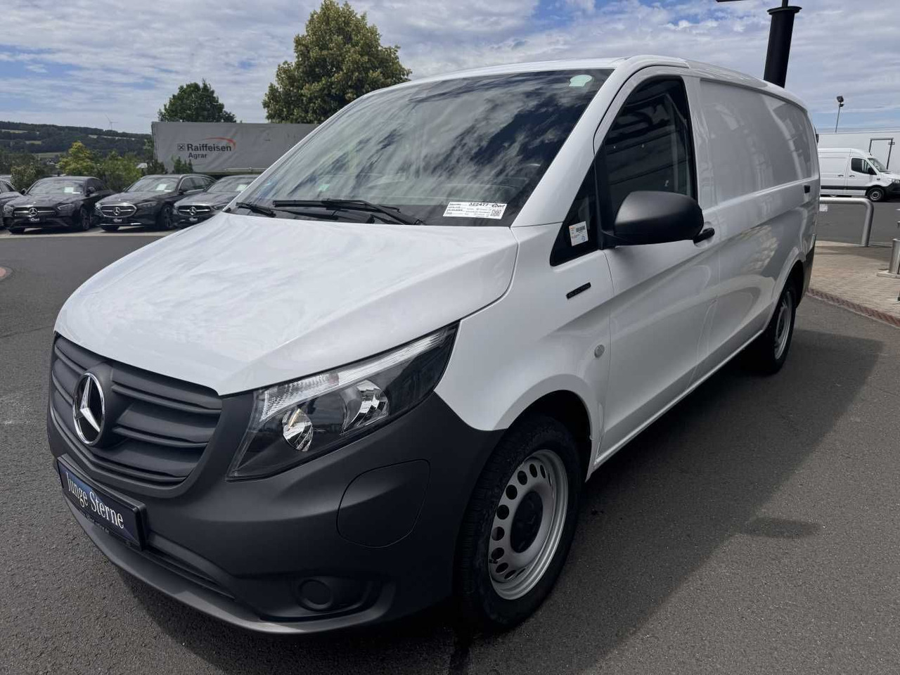 Mercedes-Benz eVito 112 Klima Kamera Navi SHZ Tempomat - Mali kombi, Električno dostavno vozilo: slika 3 Mercedes-Benz eVito 112 Klima Kamera Navi SHZ Tempomat - Mali kombi, Električno dostavno vozilo: slika 3