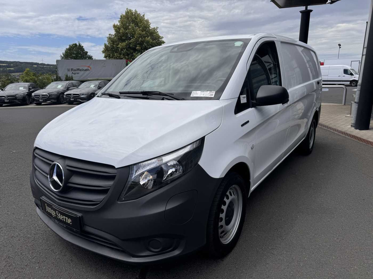 Mercedes-Benz eVito 112 Klima Kamera Navi SHZ Tempomat - Mali kombi, Električno dostavno vozilo: slika 3 Mercedes-Benz eVito 112 Klima Kamera Navi SHZ Tempomat - Mali kombi, Električno dostavno vozilo: slika 3