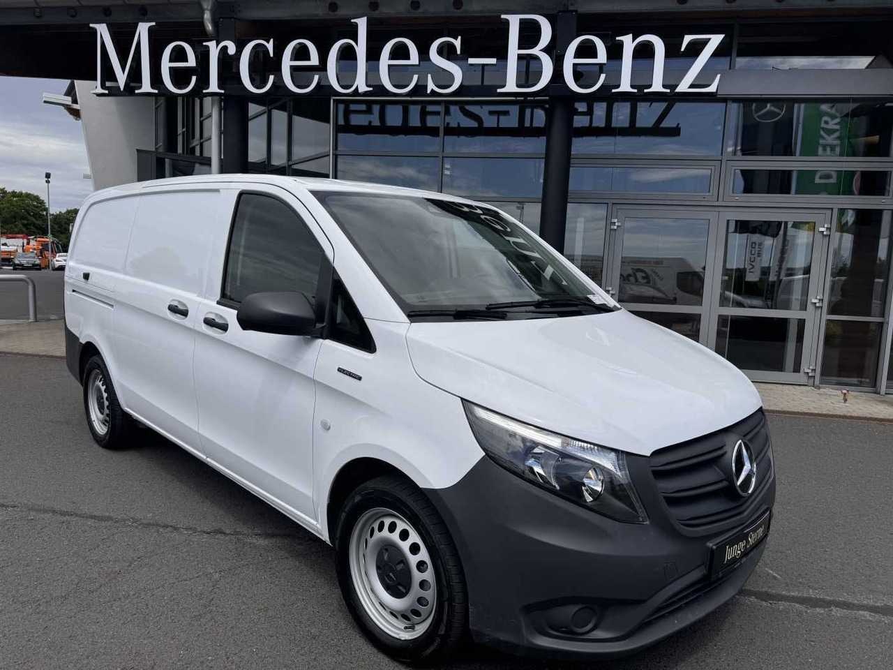 Mercedes-Benz eVito 112 Klima Kamera Navi SHZ Tempomat - Mali kombi, Električno dostavno vozilo: slika 1 Mercedes-Benz eVito 112 Klima Kamera Navi SHZ Tempomat - Mali kombi, Električno dostavno vozilo: slika 1