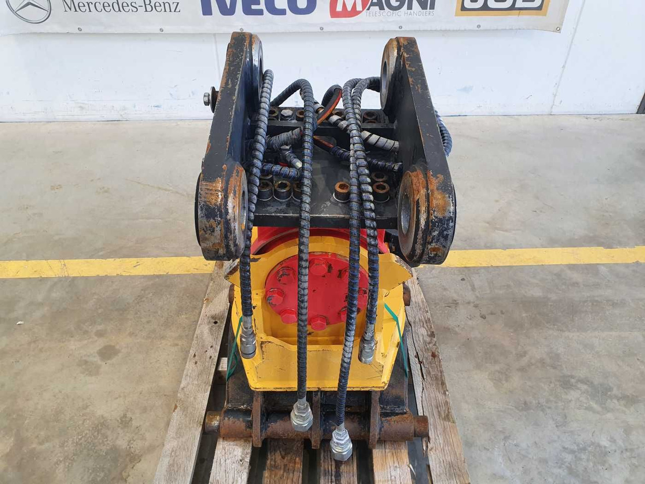 Rädlinger Schwenkrotator CAT M318 / CW 40 / 2016 - Tiltrotator: slika 2 Rädlinger Schwenkrotator CAT M318 / CW 40 / 2016 - Tiltrotator: slika 2