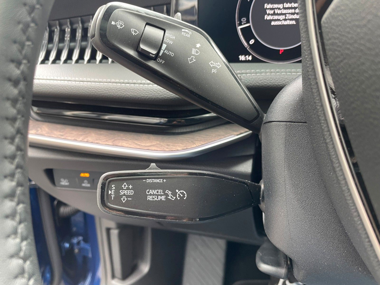 Karavan Skoda Superb Combi 2.0 TDI 4x4 L&K HUD+360°+AHK+Pano: slika 17