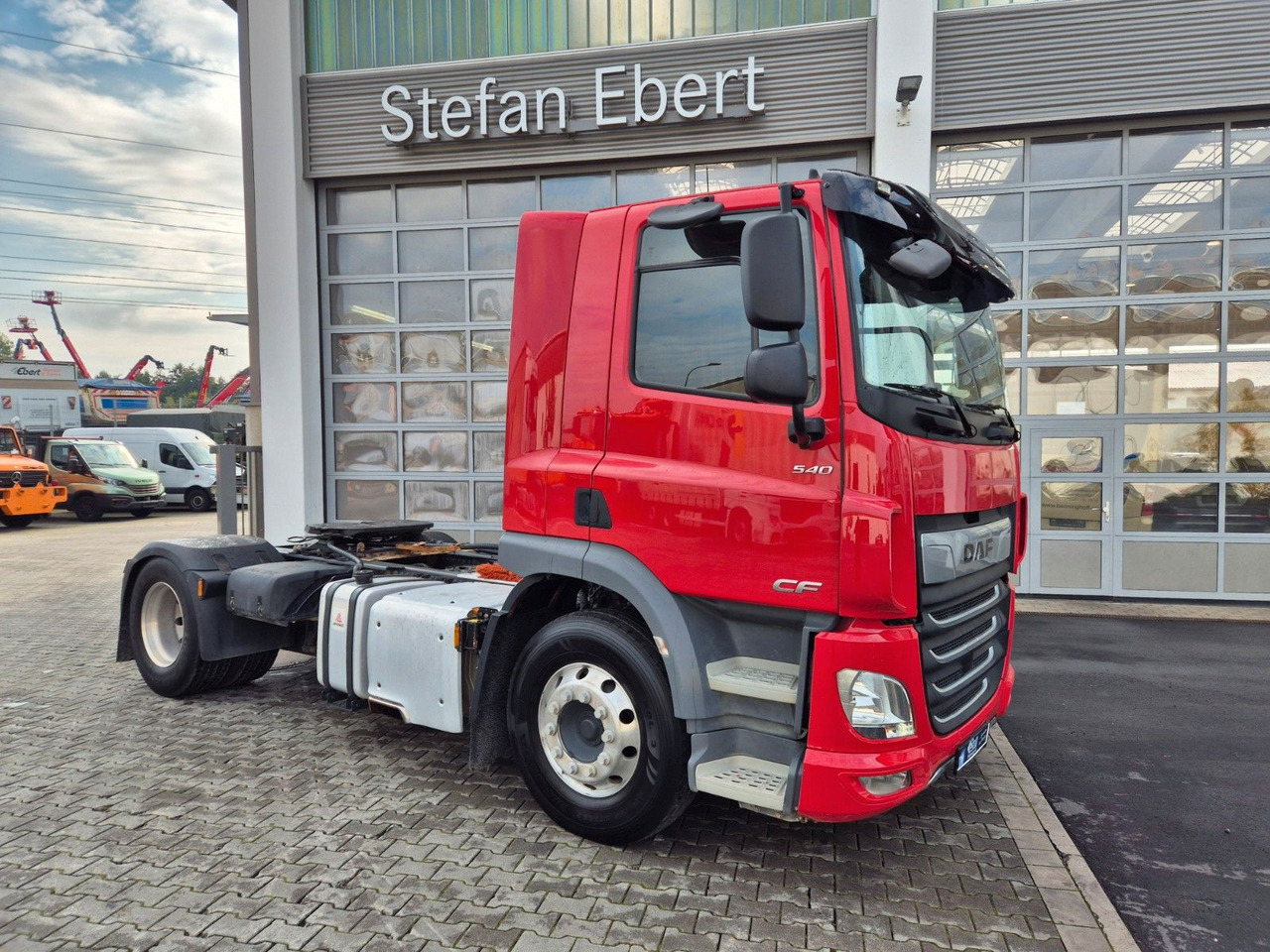 DAF CF 450 FT 4x2 Hydraulik Alu-Felgen - Tegljač: slika 2 DAF CF 450 FT 4x2 Hydraulik Alu-Felgen - Tegljač: slika 2