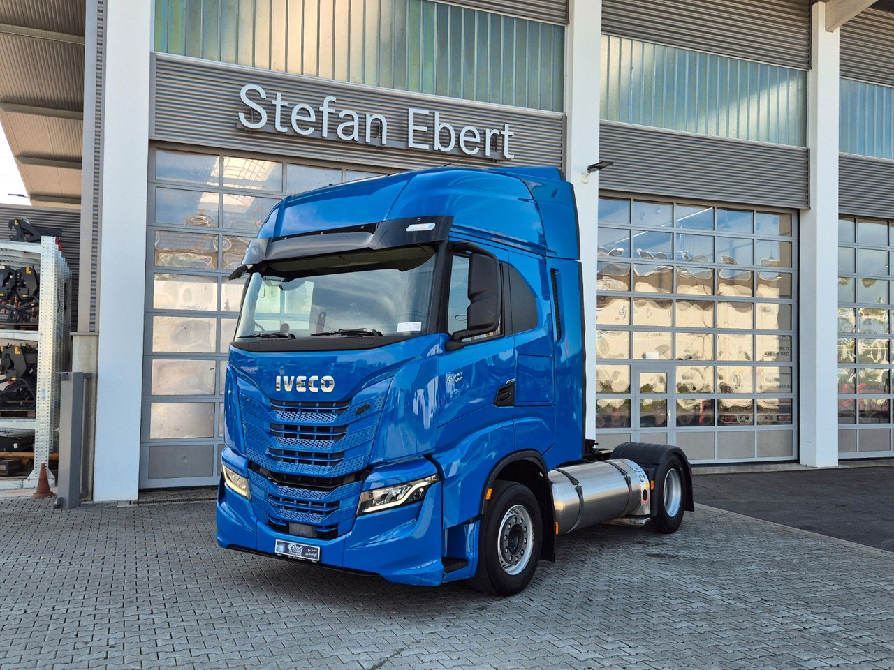 Iveco S-Way AS440S46/P NG LNG Standklima Intarder - Tegljač: slika 1 Iveco S-Way AS440S46/P NG LNG Standklima Intarder - Tegljač: slika 1