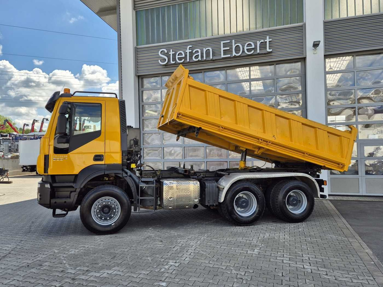 Iveco Trakker AD380T50 6x4 Kipper/SZM Wechselsystem - Tegljač: slika 4 Iveco Trakker AD380T50 6x4 Kipper/SZM Wechselsystem - Tegljač: slika 4