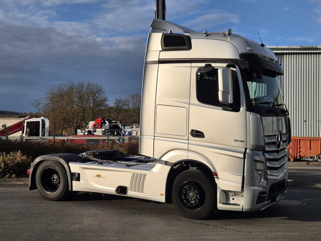 Mercedes-Benz Actros 1851 LS Öl-Retarder HPEB BigSpace PPC - Tegljač: slika 4 Mercedes-Benz Actros 1851 LS Öl-Retarder HPEB BigSpace PPC - Tegljač: slika 4
