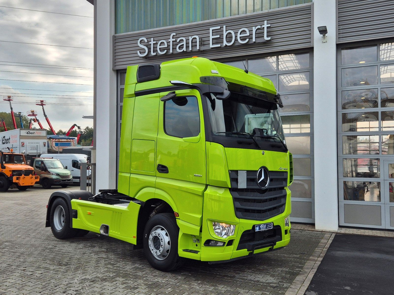Mercedes-Benz Actros 1851 LS Öl-Retarder Standklima Mirror Big - Tegljač: slika 4 Mercedes-Benz Actros 1851 LS Öl-Retarder Standklima Mirror Big - Tegljač: slika 4
