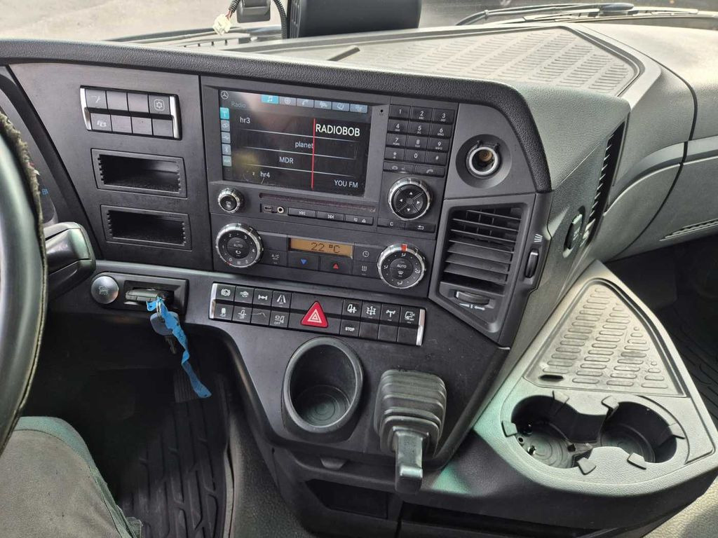 Tegljač Mercedes-Benz Arocs 1845 LS 4x4 HAD Retarder Hydraulik Navi Mercedes-Benz Arocs 1845 LS 4x4 HAD Retarder Hydraulik Navi: slika 13