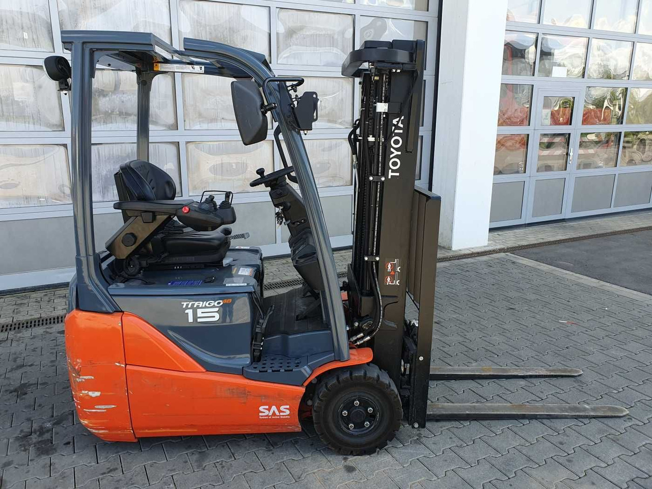 Toyota 8FBET15 / Triplex: 4.30m / nur 1.842h! / SS - Električni viljuškar: slika 2 Toyota 8FBET15 / Triplex: 4.30m / nur 1.842h! / SS - Električni viljuškar: slika 2