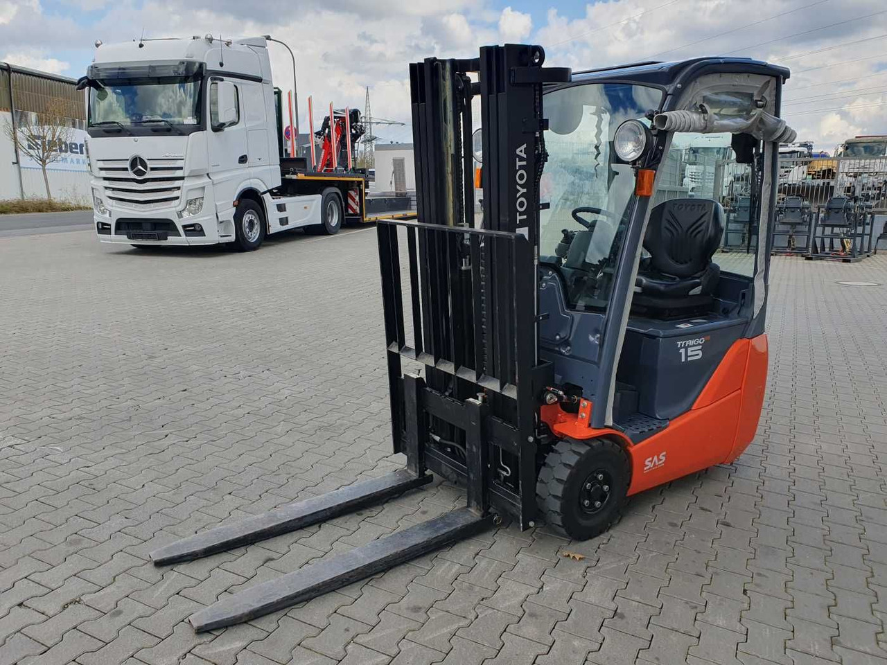 Električni viljuškar Toyota 8FBET15 / Triplex: 4.30m / nur 393h! / SS: slika 8