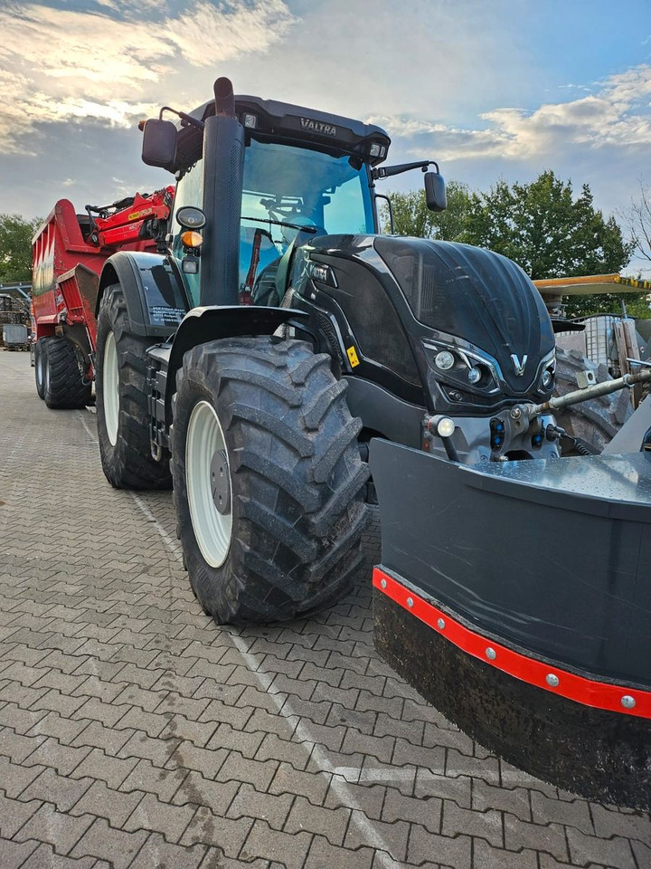 Valtra S374 / nur: 1.980h! / 06.2017 / Holzhacker - Strugač za drvo: slika 3 Valtra S374 / nur: 1.980h! / 06.2017 / Holzhacker - Strugač za drvo: slika 3