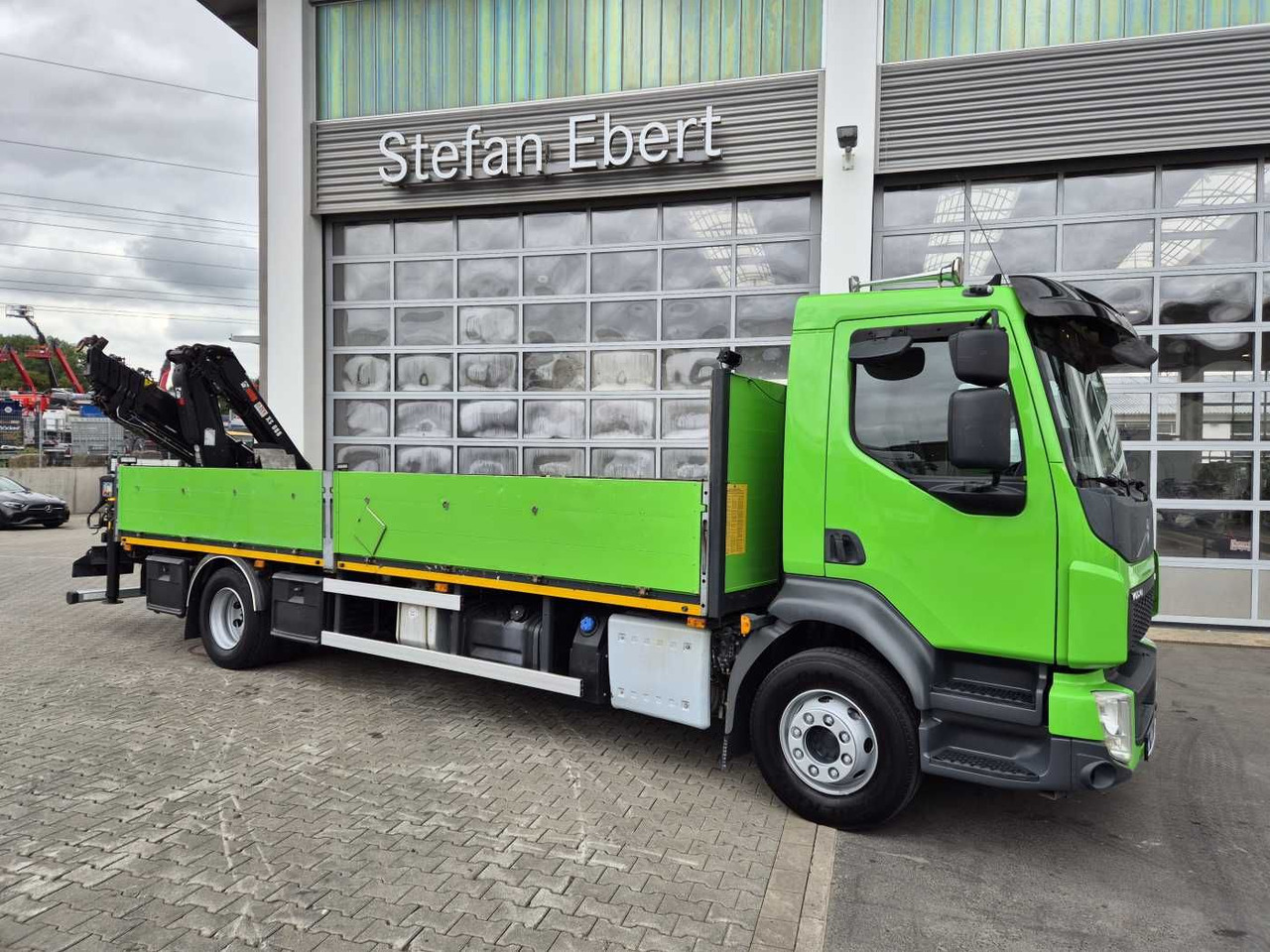 Volvo FL 42 R Kran Hiab XS 088 Funk bis 14 m! Kamera - Kamion sa tovarnim sandukom, Kamion sa dizalicom: slika 5 Volvo FL 42 R Kran Hiab XS 088 Funk bis 14 m! Kamera - Kamion sa tovarnim sandukom, Kamion sa dizalicom: slika 5