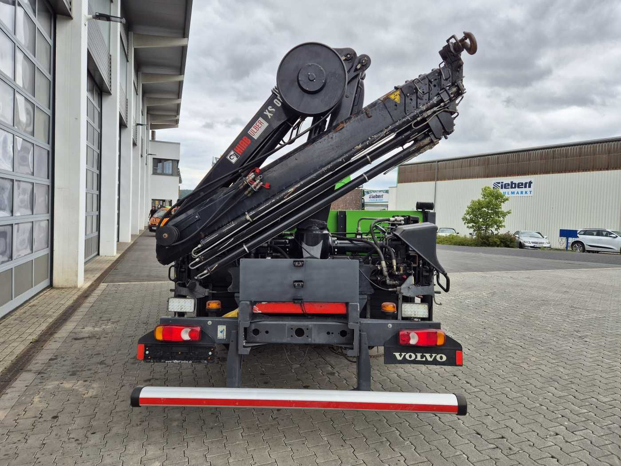 Kamion sa tovarnim sandukom, Kamion sa dizalicom Volvo FL 42 R Kran Hiab XS 088 Funk bis 14 m! Kamera: slika 9