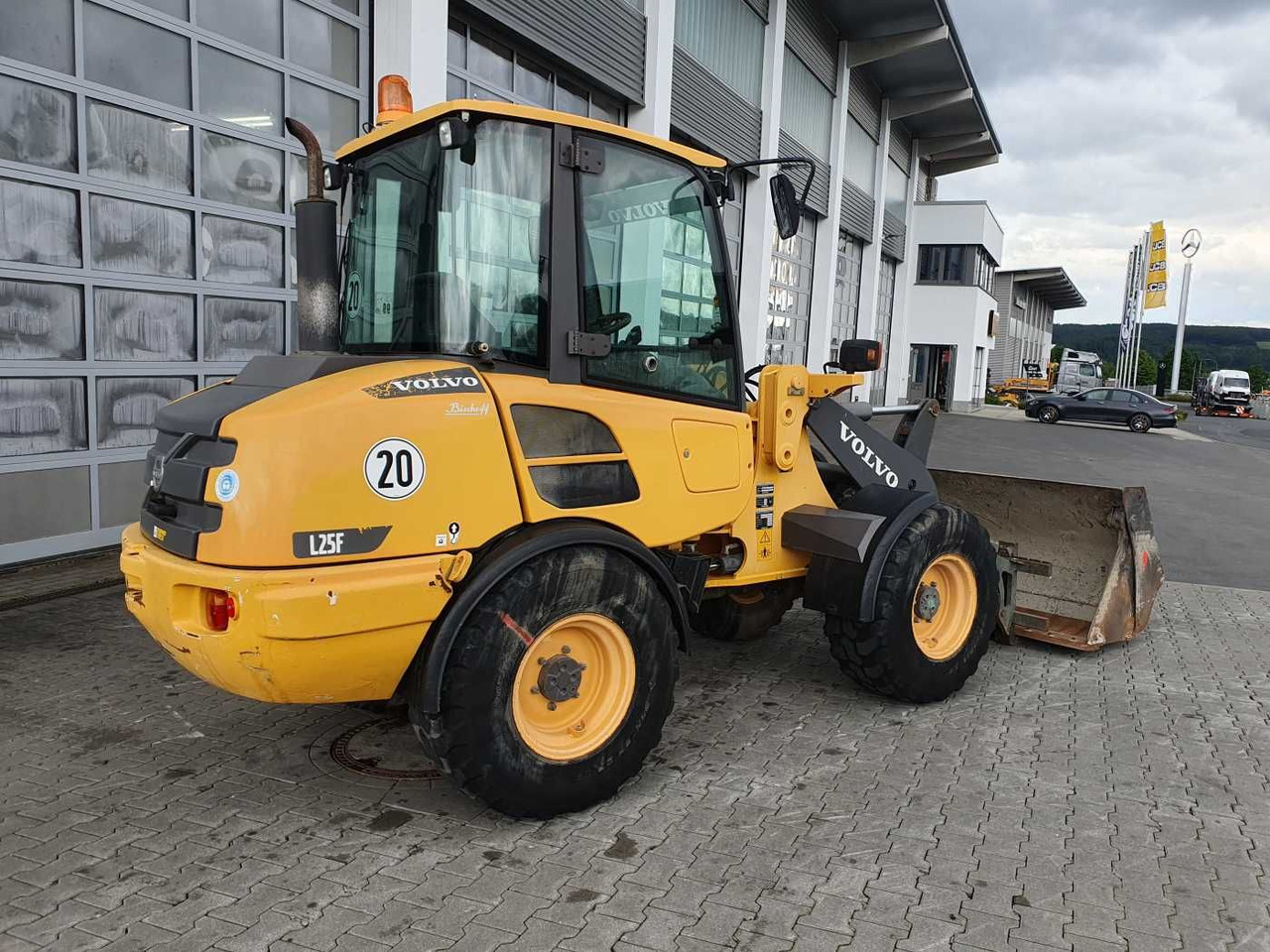 Volvo L25F / Klappschaufel (4in1) + Gabel / 3.258h - Utovarivač točkaš: slika 3 Volvo L25F / Klappschaufel (4in1) + Gabel / 3.258h - Utovarivač točkaš: slika 3