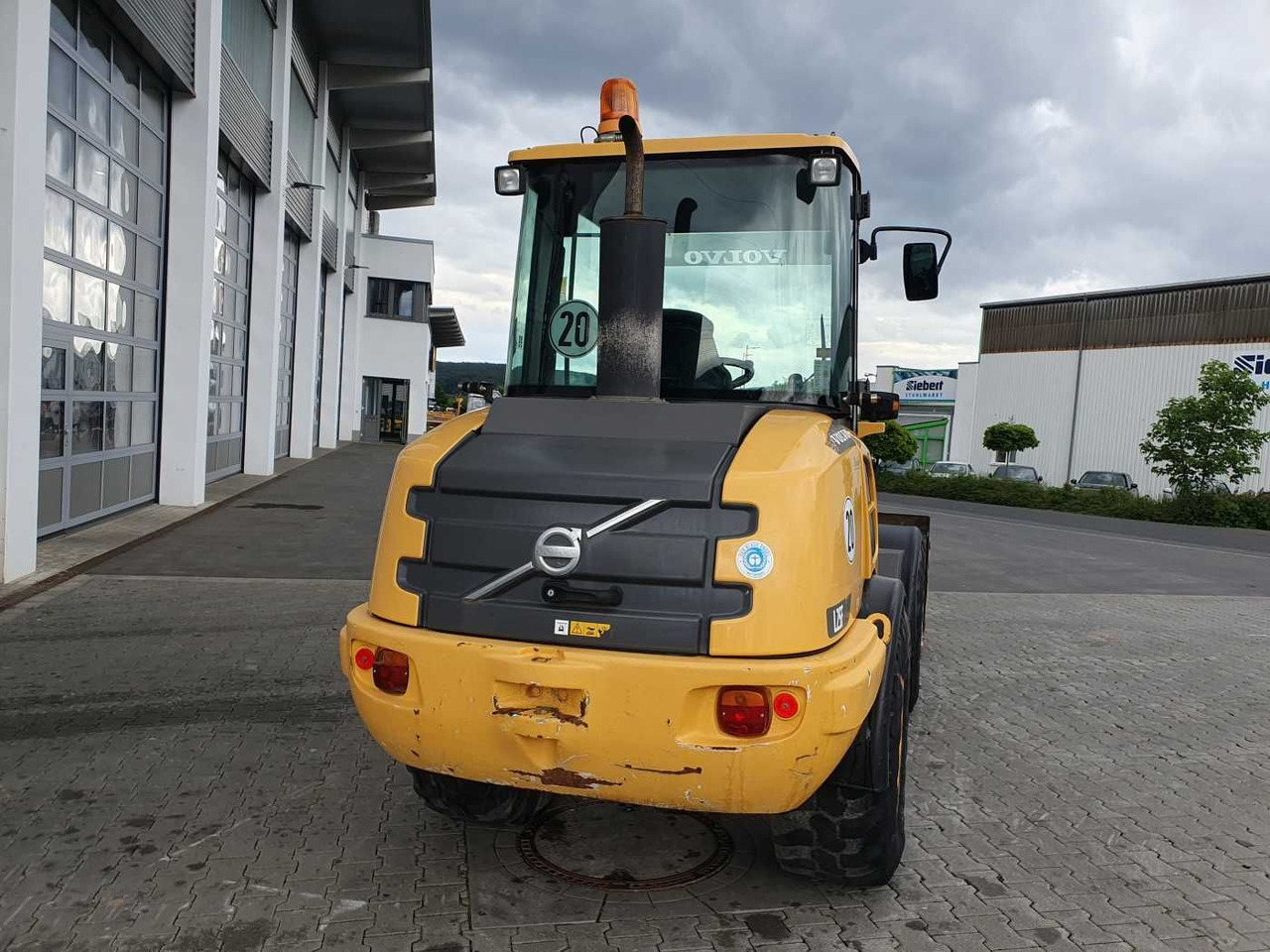 Volvo L25F / Klappschaufel (4in1) + Gabel / 3.258h - Utovarivač točkaš: slika 4 Volvo L25F / Klappschaufel (4in1) + Gabel / 3.258h - Utovarivač točkaš: slika 4