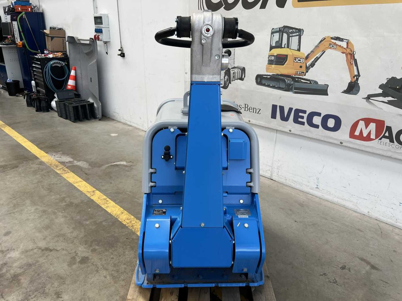 Weber CR 9 MDM Hatz-Diesel / 740kg / DEMO / 2022 - Vibraciona ploča: slika 5 Weber CR 9 MDM Hatz-Diesel / 740kg / DEMO / 2022 - Vibraciona ploča: slika 5