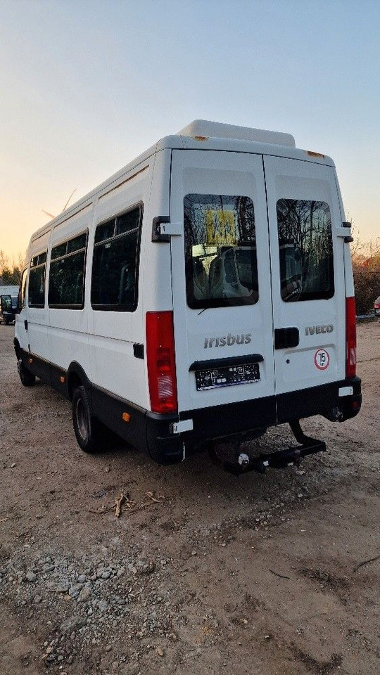 Iveco Daily 3.0 lit. Motor - Minibus, Putnički kombi: slika 4 Iveco Daily 3.0 lit. Motor - Minibus, Putnički kombi: slika 4