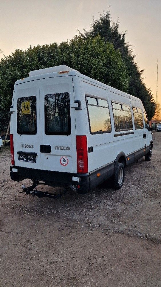 Iveco Daily 3.0 lit. Motor - Minibus, Putnički kombi: slika 5 Iveco Daily 3.0 lit. Motor - Minibus, Putnički kombi: slika 5