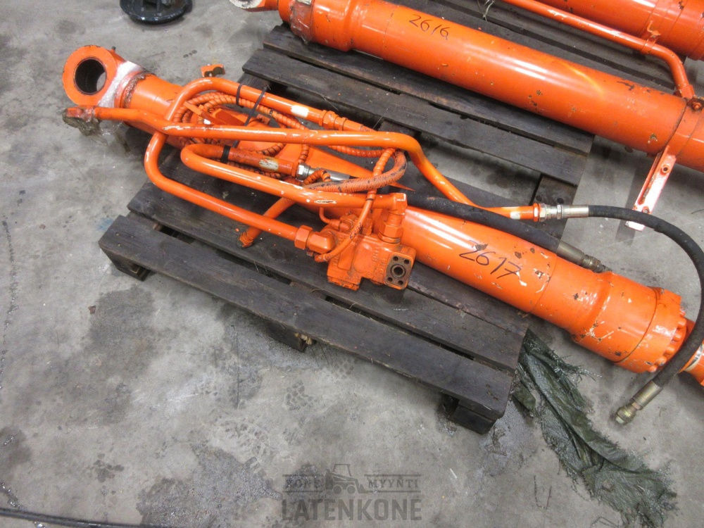 Hitachi Hitachi ZX210 nostosylinteri ID 2617 UUSI - Hidraulični cilindar za Građevinska mašina: slika 3 Hitachi Hitachi ZX210 nostosylinteri ID 2617 UUSI - Hidraulični cilindar za Građevinska mašina: slika 3