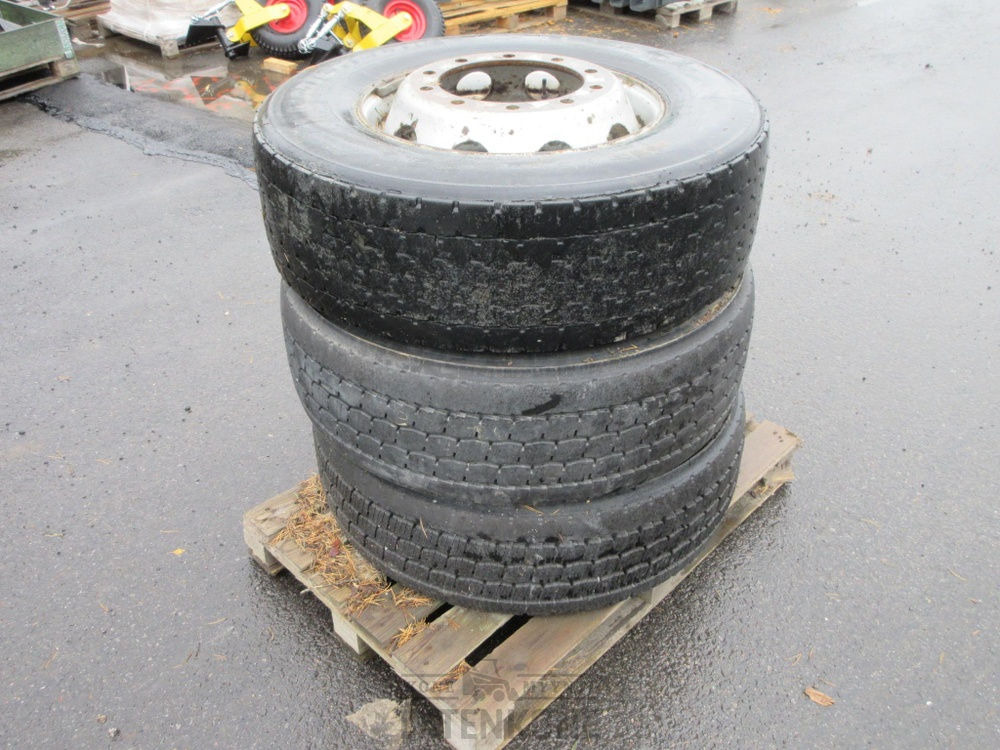 Renkaat vanteilla 315/70 R22,5 3kpl - Kompletan točak za Građevinska mašina: slika 2 Renkaat vanteilla 315/70 R22,5 3kpl - Kompletan točak za Građevinska mašina: slika 2