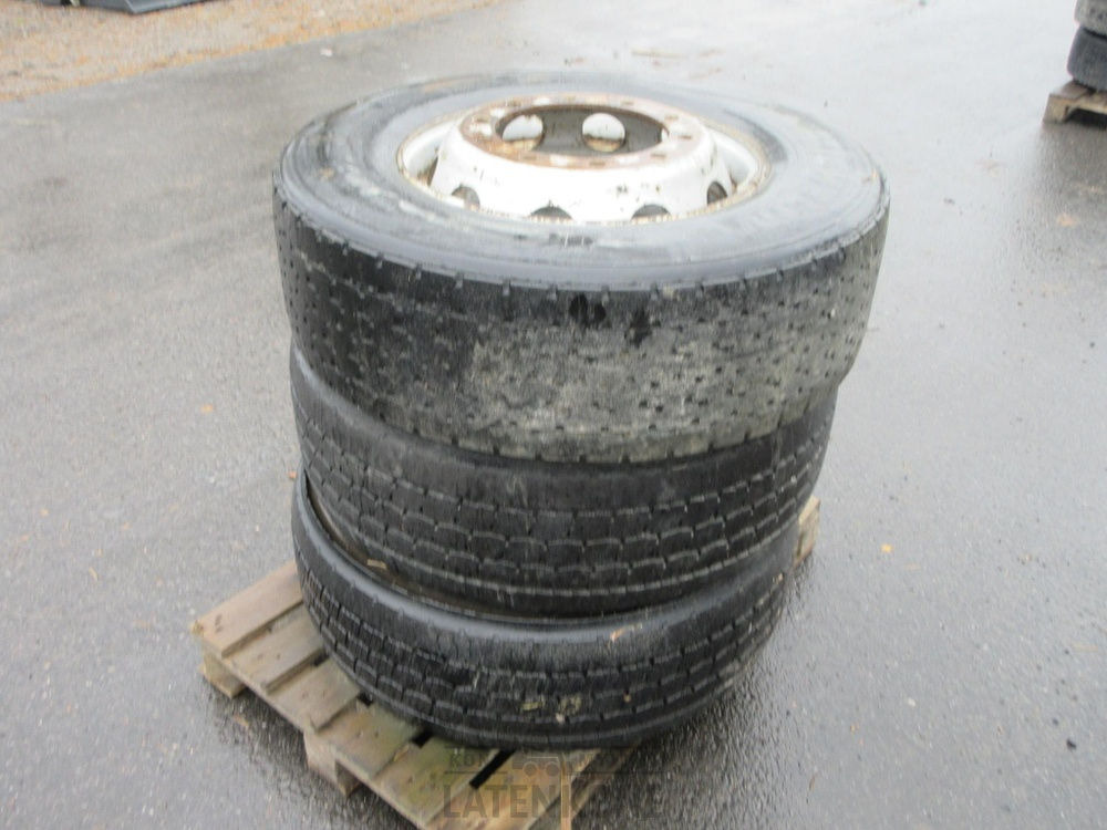 Renkaat vanteilla 315/70 R22,5 3kpl - Kompletan točak za Građevinska mašina: slika 4 Renkaat vanteilla 315/70 R22,5 3kpl - Kompletan točak za Građevinska mašina: slika 4