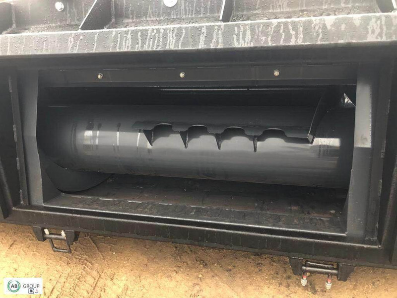 Agrospecmasz Ceuilleur pour tournesol SZS-6 - Kombajn za suncokret: slika 3 Agrospecmasz Ceuilleur pour tournesol SZS-6 - Kombajn za suncokret: slika 3