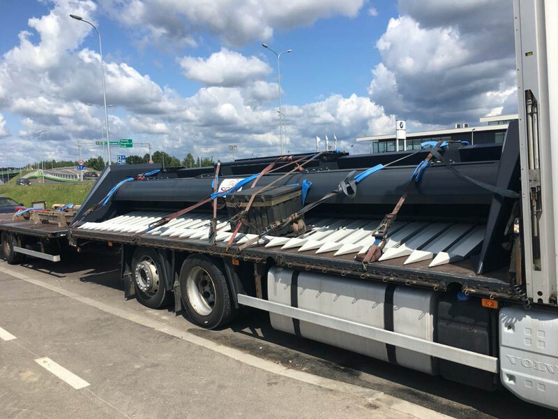 Agrospecmasz Cueilleur/ Heder / Жатка/ Przystawka - Kombajn za suncokret: slika 2 Agrospecmasz Cueilleur/ Heder / Жатка/ Przystawka - Kombajn za suncokret: slika 2