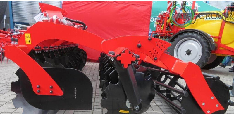 Awemak brona talerzowa składana hydraulicznie Ozyrys BTH4 - Tanjirača: slika 2 Awemak brona talerzowa składana hydraulicznie Ozyrys BTH4 - Tanjirača: slika 2