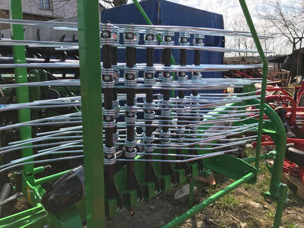 Inter-Tech Rotary Rake ZKT-420, 4.2 m - Prevrtač/ Grabuljač: slika 3 Inter-Tech Rotary Rake ZKT-420, 4.2 m - Prevrtač/ Grabuljač: slika 3