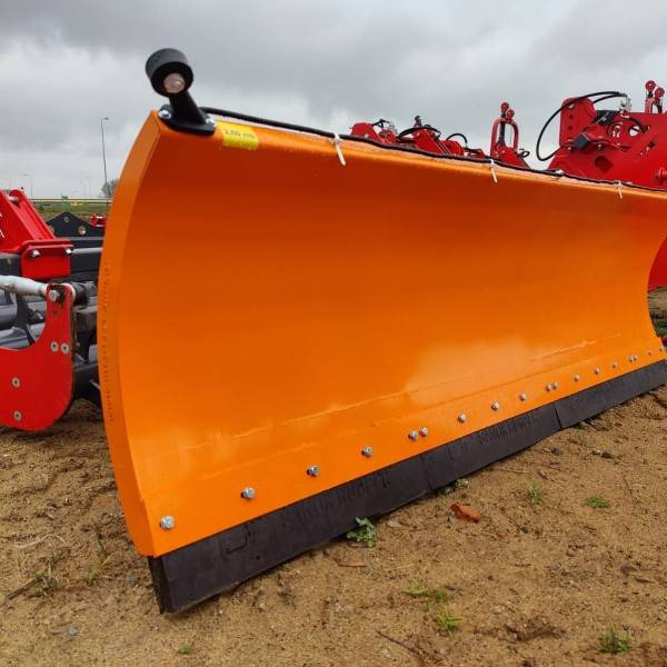 Inter-Tech Snow Plow, 2.6 m - Raonik za sneg za Poljoprivredna mašina: slika 2 Inter-Tech Snow Plow, 2.6 m - Raonik za sneg za Poljoprivredna mašina: slika 2