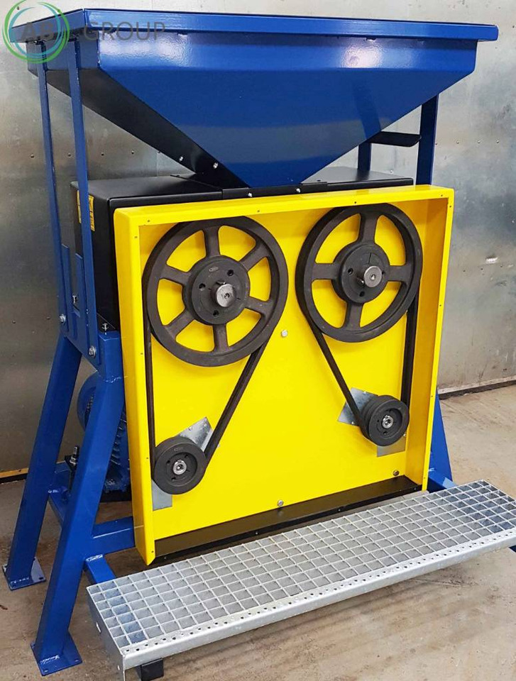 Masz-Rol twin-engine grain processor D-400 - Oprema za posle žetve: slika 2 Masz-Rol twin-engine grain processor D-400 - Oprema za posle žetve: slika 2