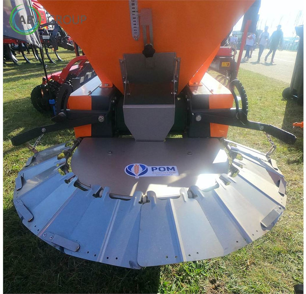 Pom Augustów posypywarka Motyl N031M napęd hydrauliczn - Tanjirača: slika 1 Pom Augustów posypywarka Motyl N031M napęd hydrauliczn - Tanjirača: slika 1
