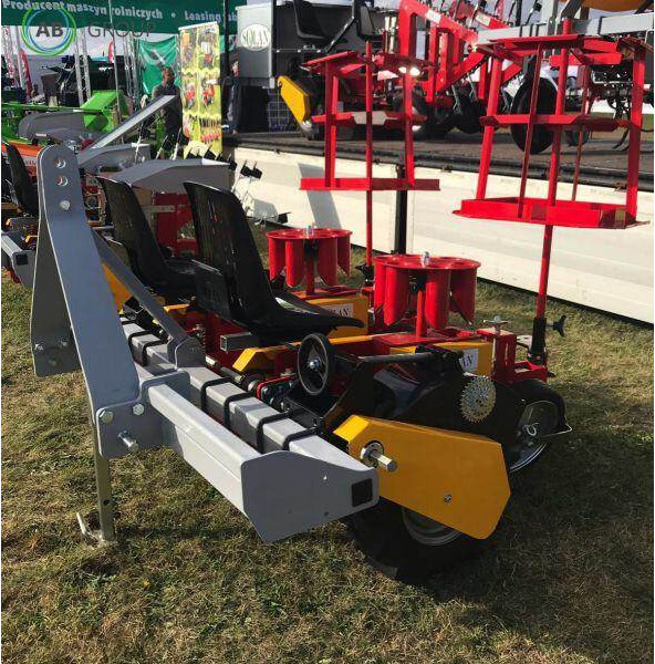 Solan Semi-automatic carousel planter 2 rows/Pflan - Sadilica za krompir: slika 2 Solan Semi-automatic carousel planter 2 rows/Pflan - Sadilica za krompir: slika 2