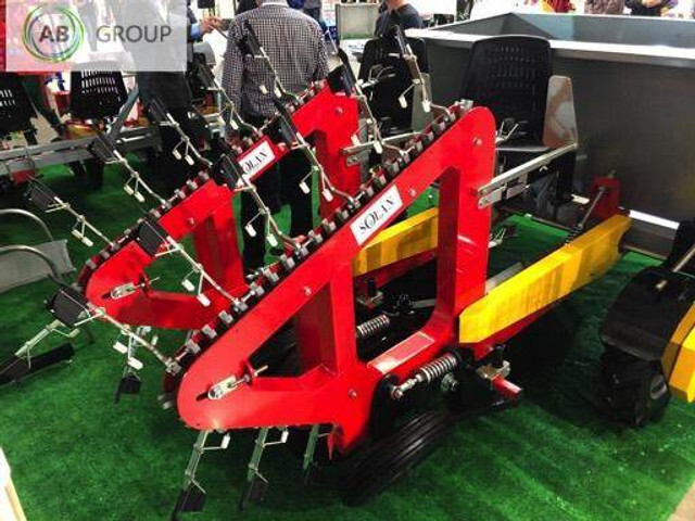 Solan Semi automatic finger planter/ Сажалка - Sadilica za krompir: slika 1 Solan Semi automatic finger planter/ Сажалка - Sadilica za krompir: slika 1