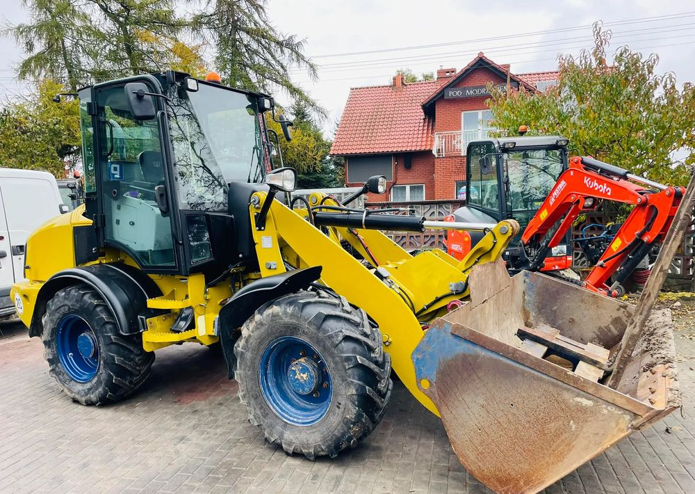 Caterpillar 908H - Utovarivač točkaš: slika 3 Caterpillar 908H - Utovarivač točkaš: slika 3
