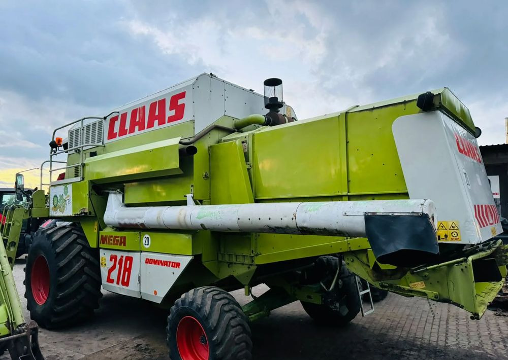 Claas MEGA 218 - Kombinovani kombajn: slika 3 Claas MEGA 218 - Kombinovani kombajn: slika 3