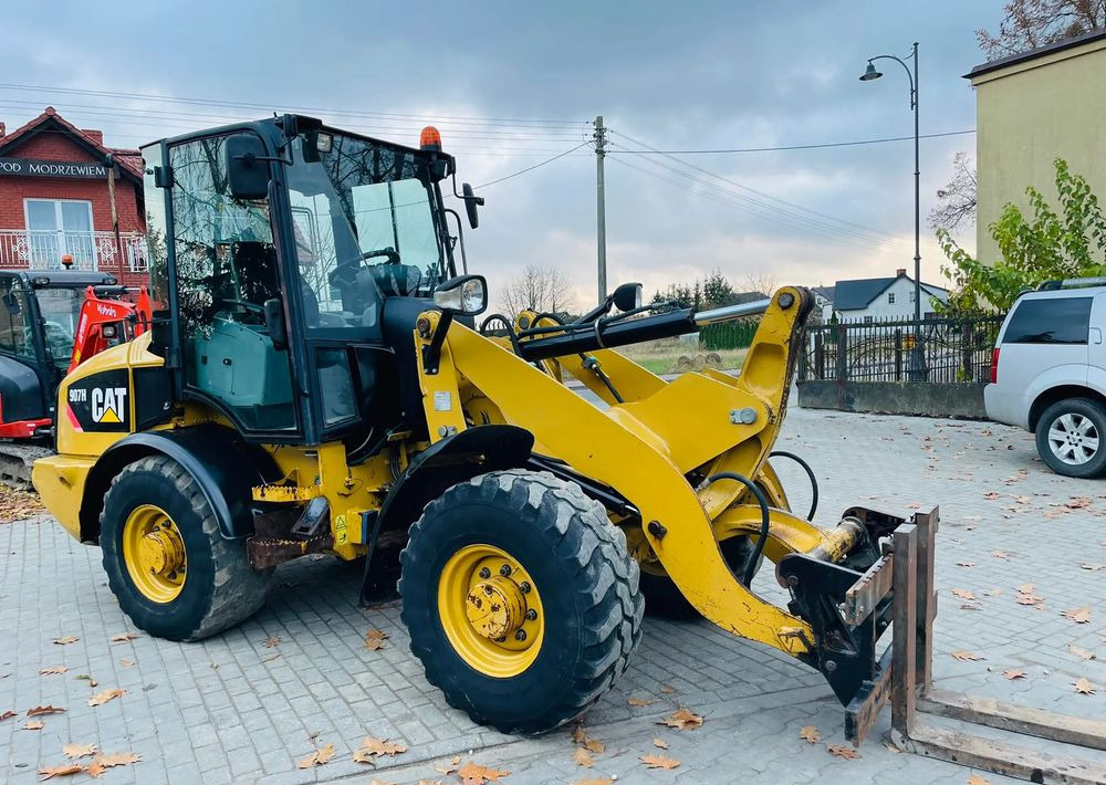 Caterpillar 907H - Druga mašina: slika 2 Caterpillar 907H - Druga mašina: slika 2