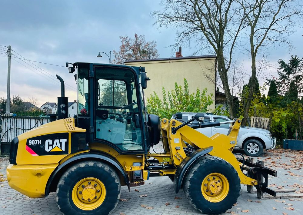 Caterpillar 907H - Druga mašina: slika 1 Caterpillar 907H - Druga mašina: slika 1