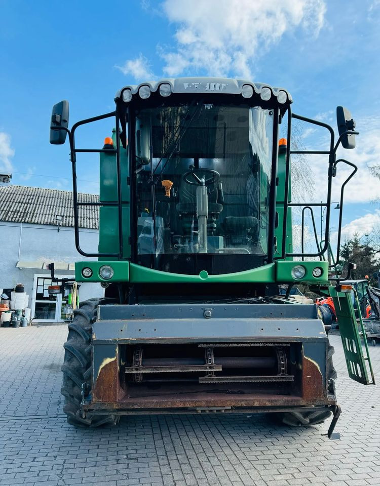 Kombinovani kombajn Fendt 5220E: slika 7