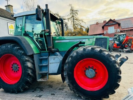 Fendt FAVORIT 818 - Traktor: slika 1 Fendt FAVORIT 818 - Traktor: slika 1