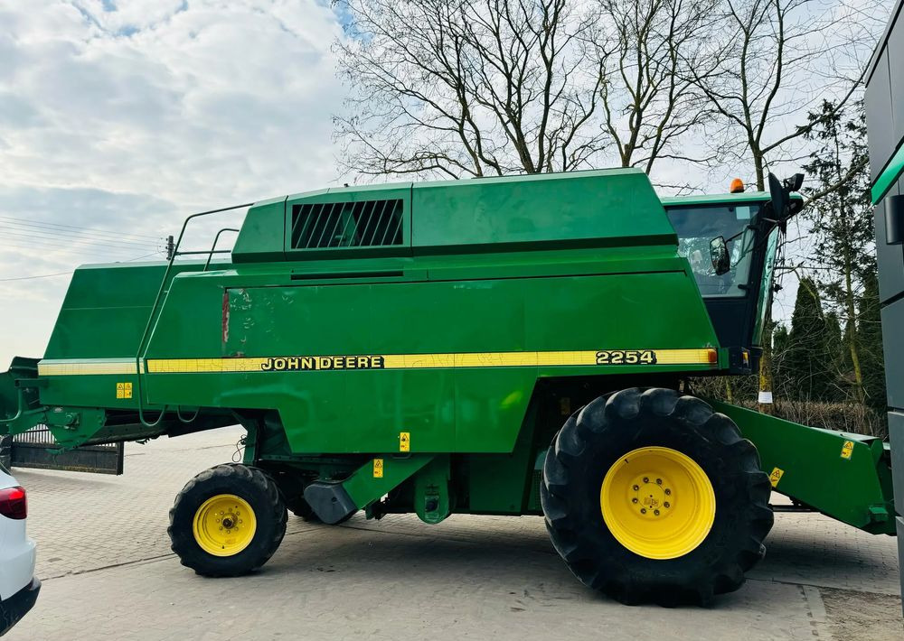 John Deere 2254 - Kombinovani kombajn: slika 3 John Deere 2254 - Kombinovani kombajn: slika 3