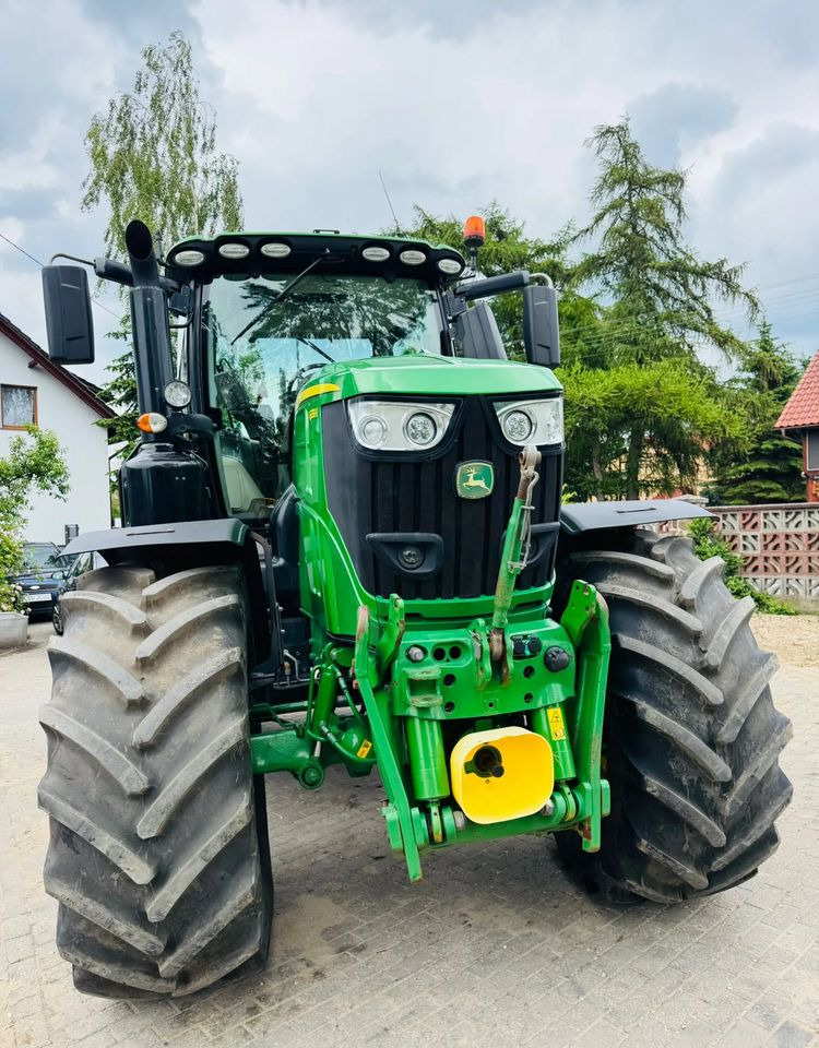 John Deere 6250R - Traktor: slika 4 John Deere 6250R - Traktor: slika 4
