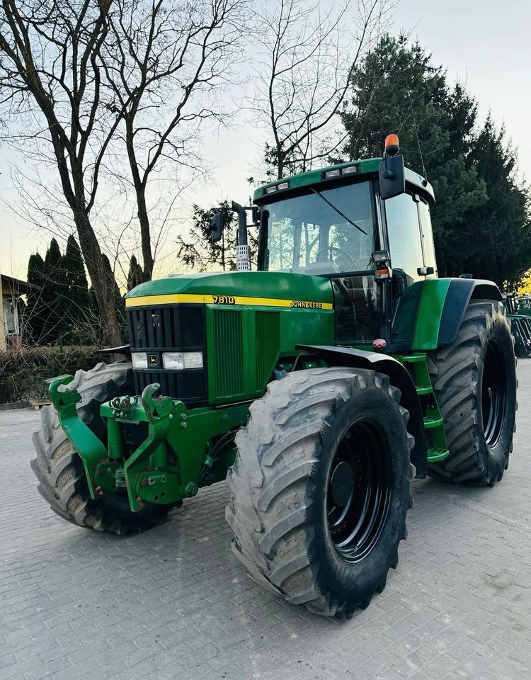 John Deere 7810 - Traktor: slika 1 John Deere 7810 - Traktor: slika 1