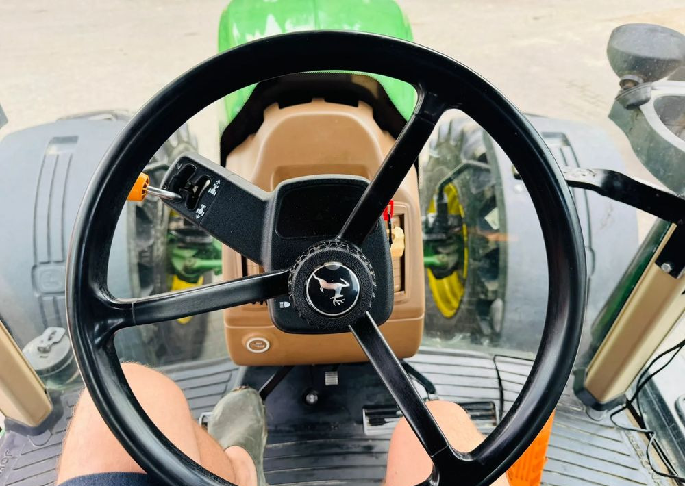 Traktor John Deere 7920: slika 14 Traktor John Deere 7920: slika 14