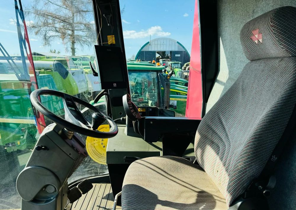 Kombinovani kombajn Massey Ferguson 7274: slika 13