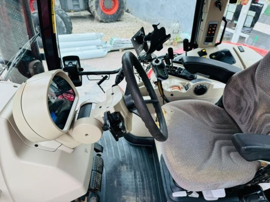Massey Ferguson 7620 DYNASHIFT - Traktor: slika 5 Massey Ferguson 7620 DYNASHIFT - Traktor: slika 5