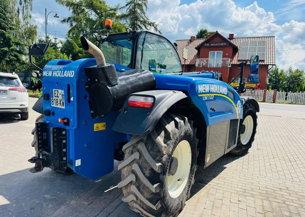 New Holland L7.42 - Teleskopski upravljač: slika 5 New Holland L7.42 - Teleskopski upravljač: slika 5