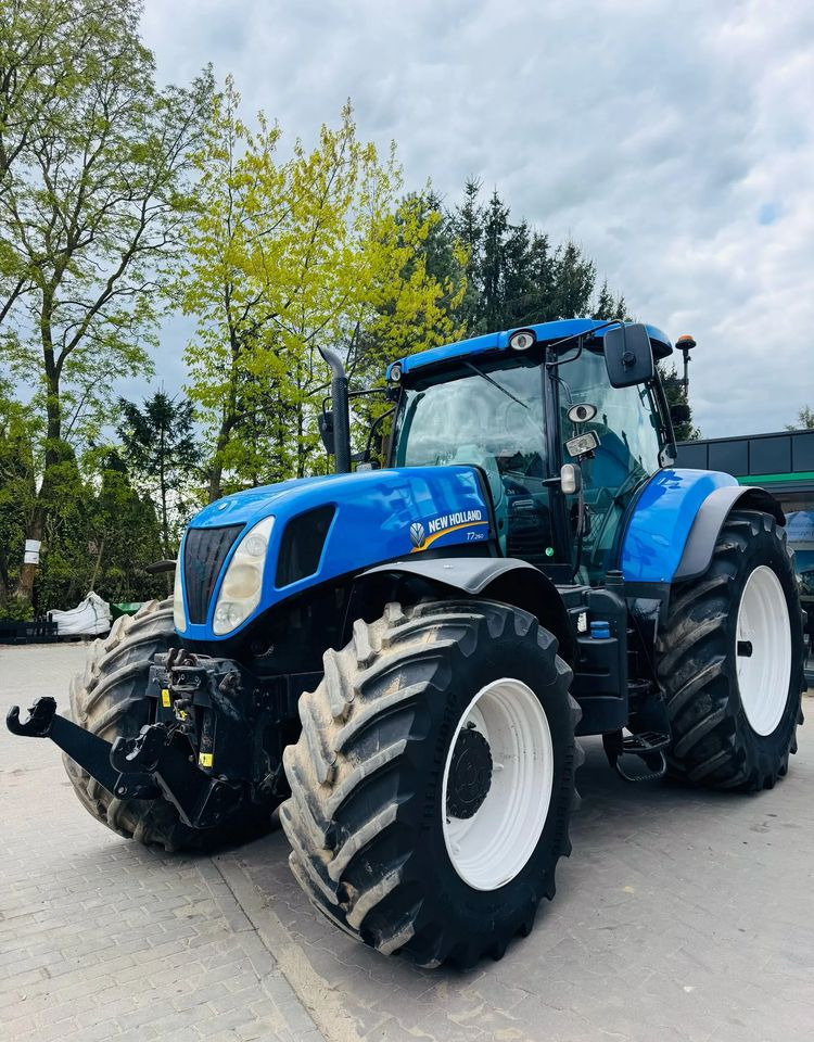 New Holland T7.260 Powercommand - Traktor: slika 1 New Holland T7.260 Powercommand - Traktor: slika 1