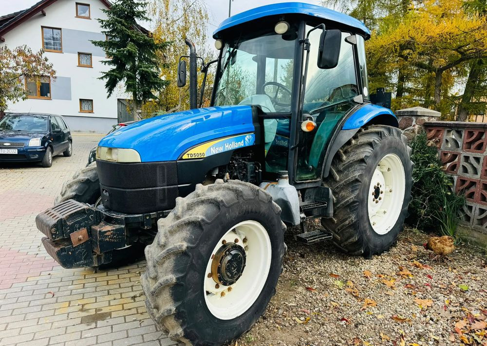 New Holland TD5050 - Traktor: slika 2 New Holland TD5050 - Traktor: slika 2