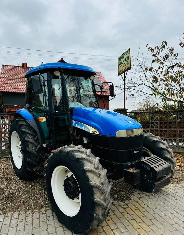 New Holland TD5050 - Traktor: slika 1 New Holland TD5050 - Traktor: slika 1