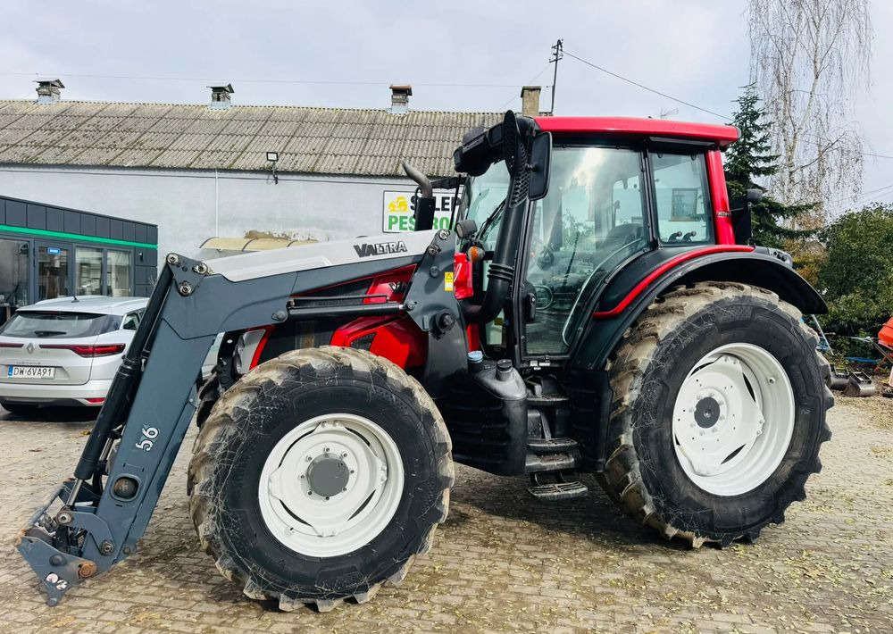 Valtra N123 HiTech - Traktor: slika 4 Valtra N123 HiTech - Traktor: slika 4